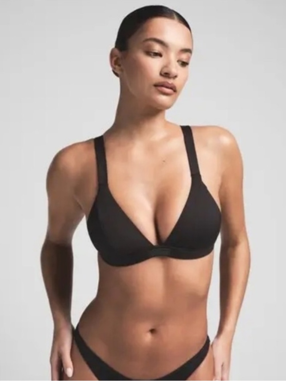 Black Triangle Bikini Top skims 3x nwt